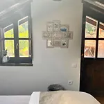 La Casita De Olivia Espinaredo