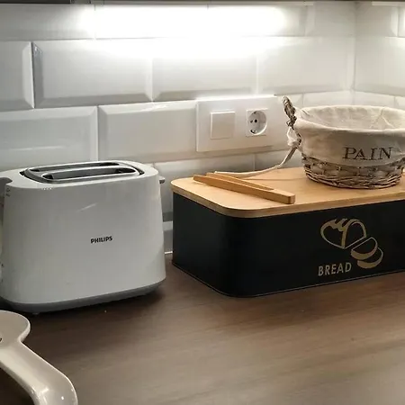 La Casita De Olivia Espinaredo * La Villa