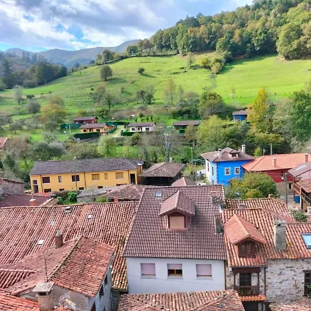 La Casita De Olivia Espinaredo La Villa