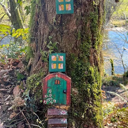 La Casita De Olivia Espinaredo 木屋