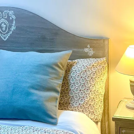 La Casita De Olivia Espinaredo