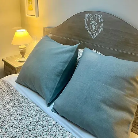 La Casita De Olivia Espinaredo